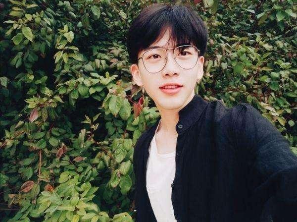 抖音娱乐圈八卦吃瓜主播有哪些,揭秘热门主播背后的故事